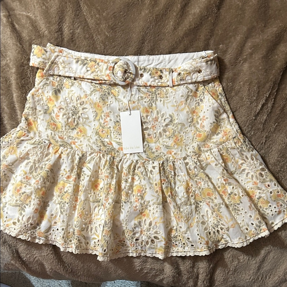 SOFIE THE LABEL Floral Lace Skirt with Belt, pockets and side zipper and lined